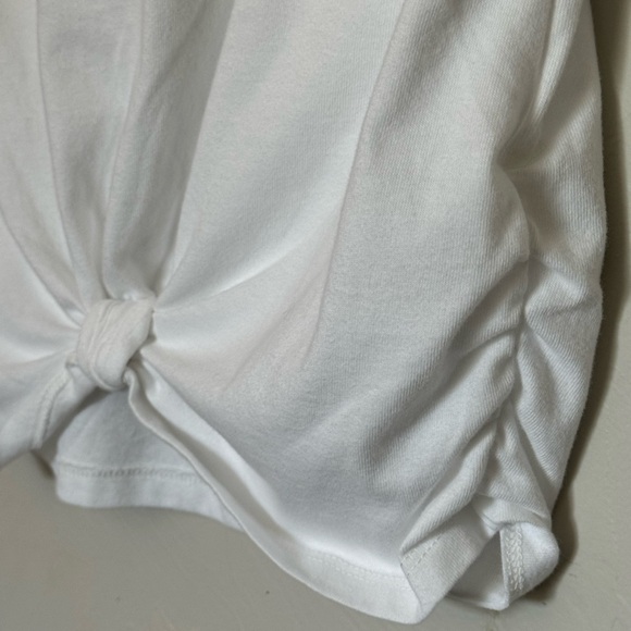 Abercrombie Kids Girls knot-front graphic logo tee size 13/14 NWT - Picture 4 of 4